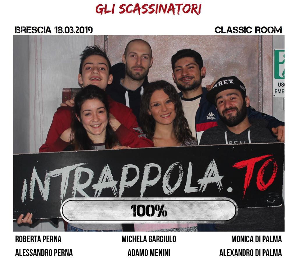 Il gruppo gli scassinatori è fuggito dalla nostra escape room Classic Room