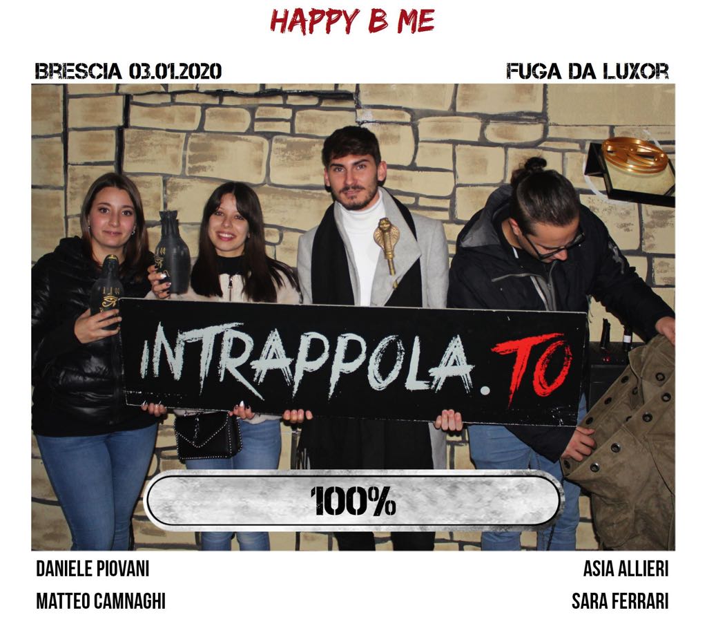 Il gruppo Happy B me è fuggito dalla nostra escape room Fuga da Luxor