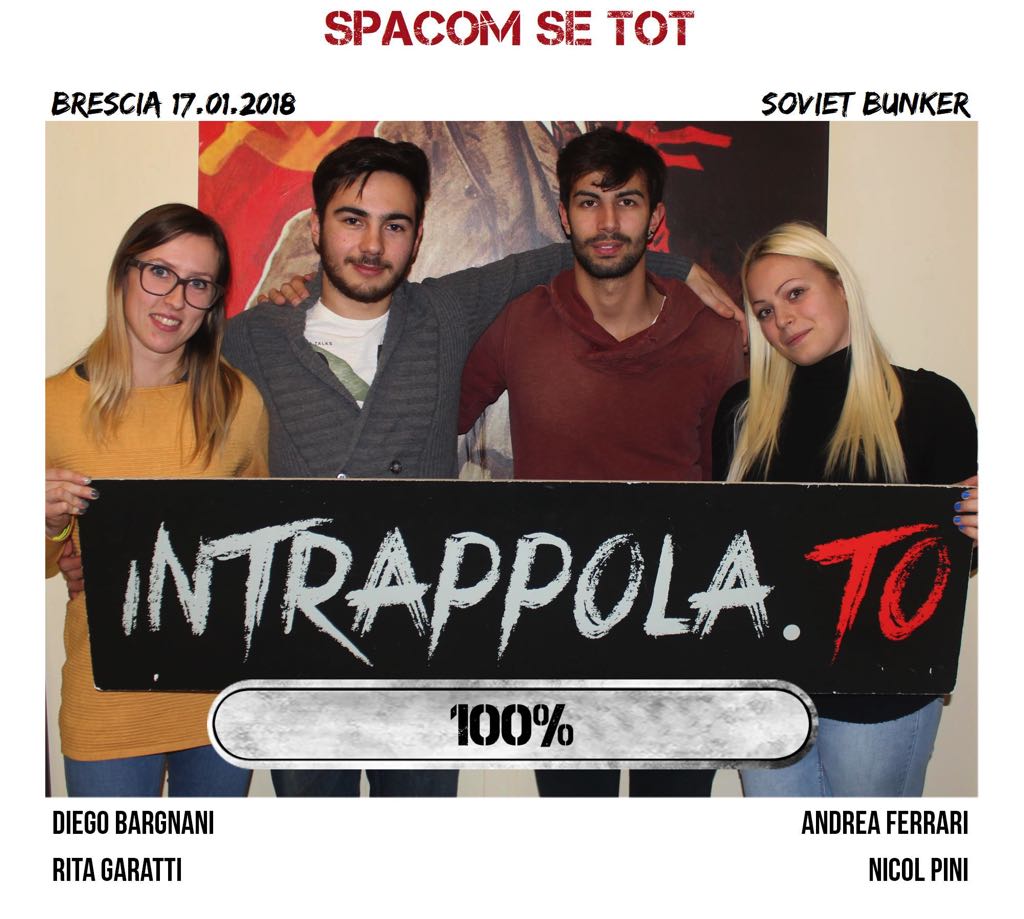 Il gruppo spacom se tot è fuggito dalla nostra escape room Soviet Bunker