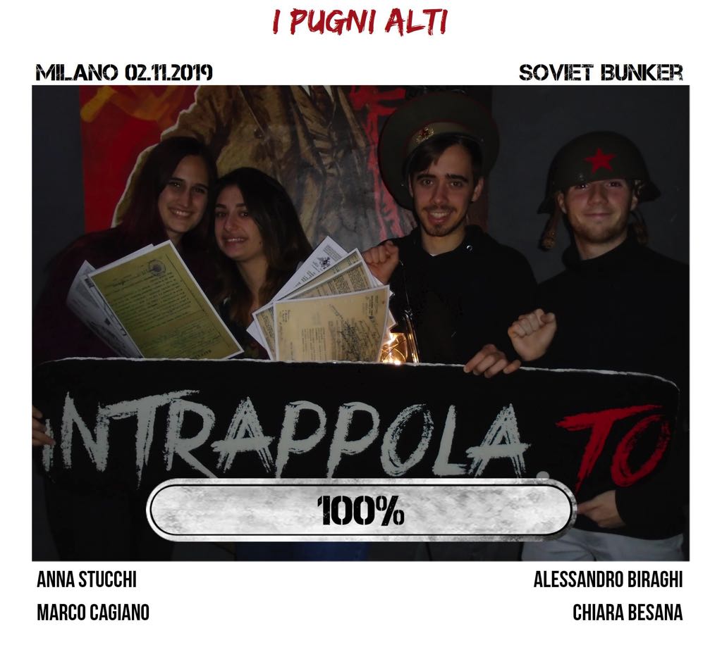 Il gruppo i pugni alti è fuggito dalla nostra escape room Soviet Bunker
